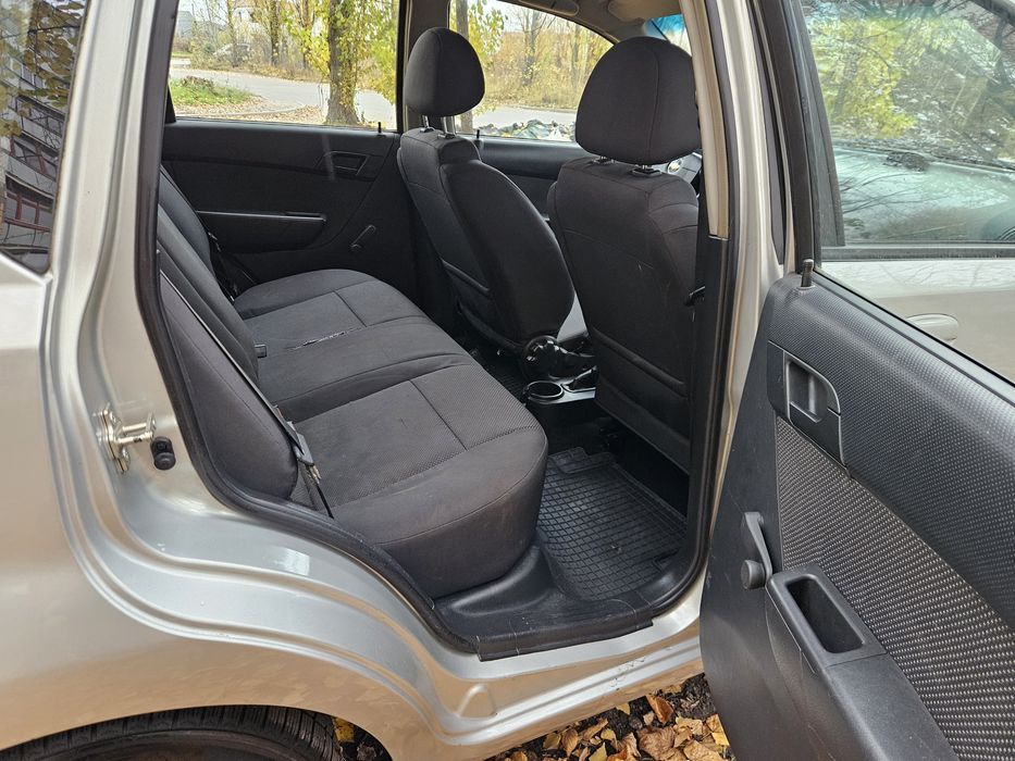 Chevrolet Aveo 2009 рік 1.2 бензин для військових
