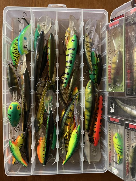 Комплект воблерів  RAPALA,SALMO, BOMBER, PERCH. 44 шт