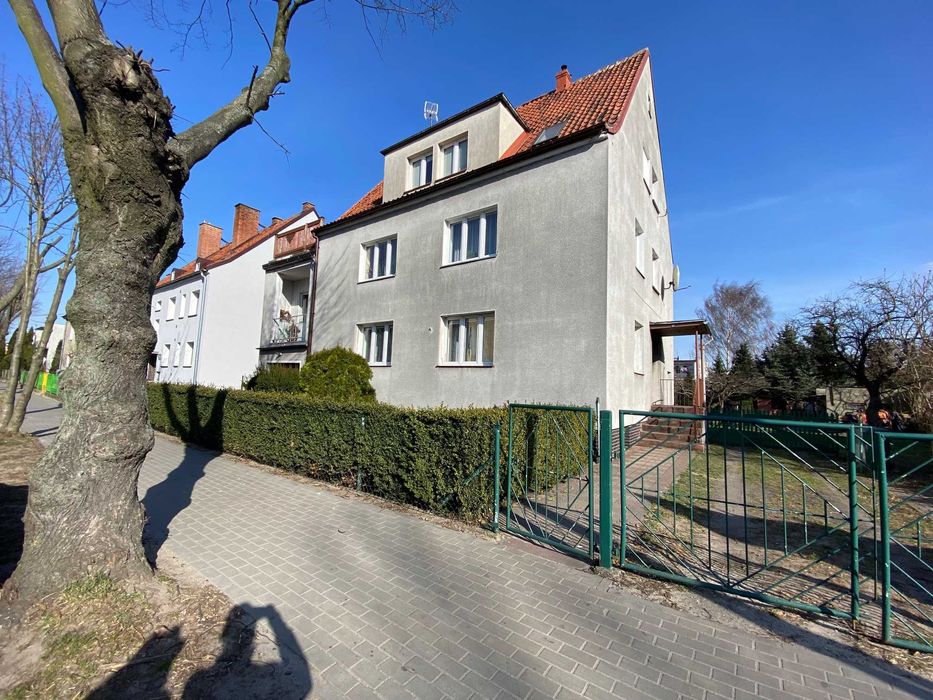 Duże, bezczynszowe  mieszkanie z ogrodem do sprzedania