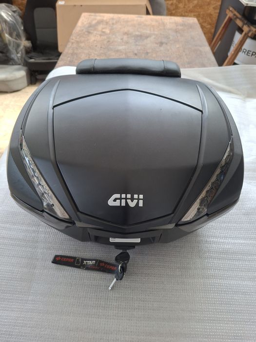 Top case Givi 47L