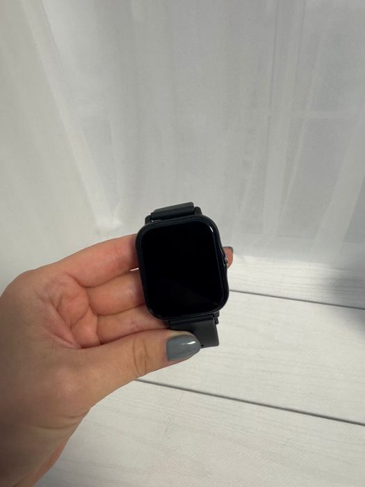 Продам Smart Watch (розумний годинник) з зарядкою