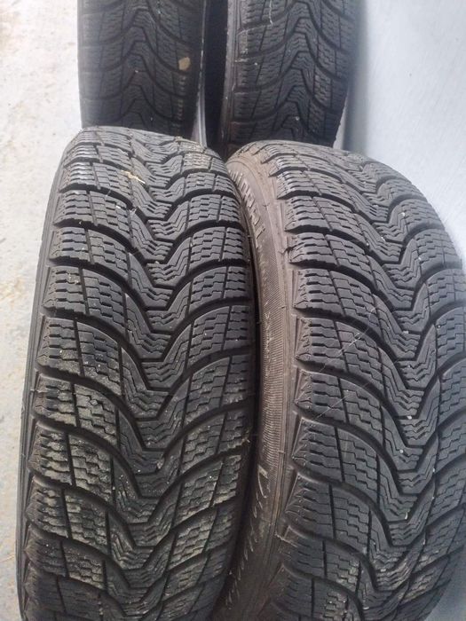 Комплект зимових шин r15 195/65