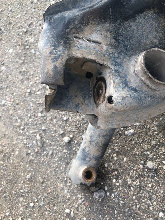 Подрамник на джили мк крос