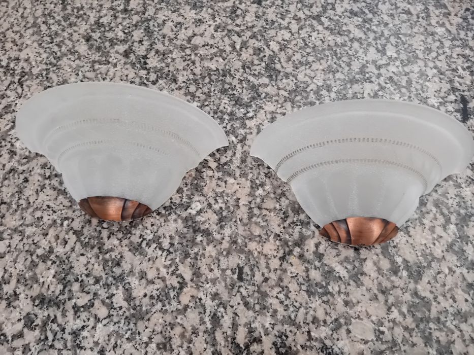 2 Candeeiros  de corredor