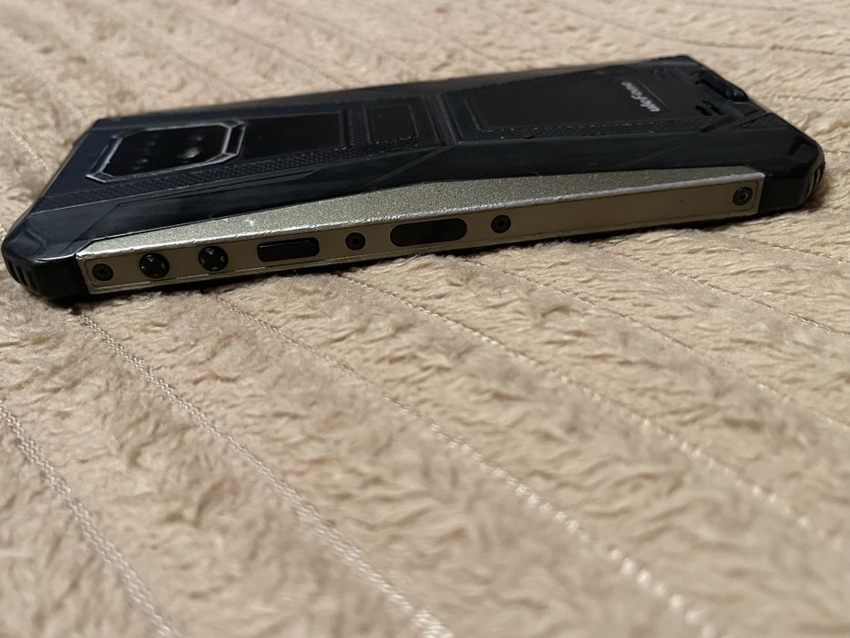 Мобільний телефон