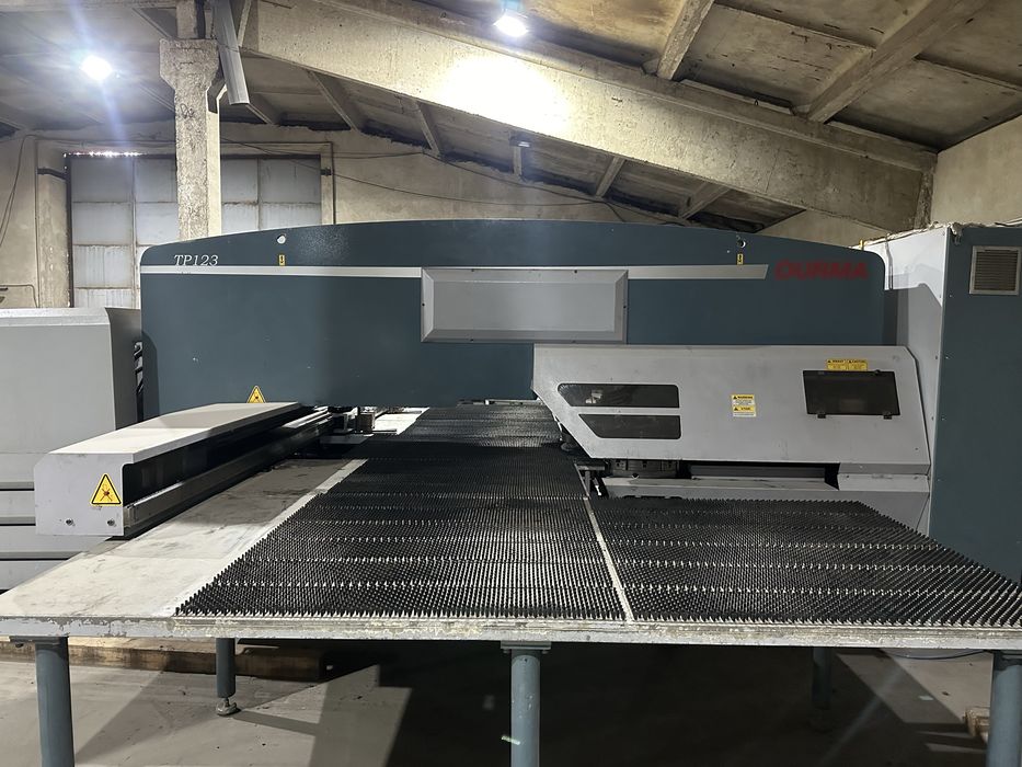 Координатно просичной пресс DURMA TP 123 .