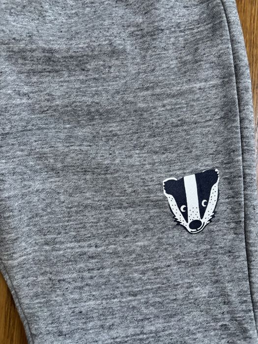 Zestaw bluza i spodnie dresowe C&A rozm. 134