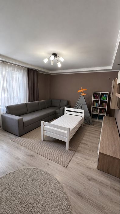 2х комнатная квартира 1/10 с закрытой территорией Таврический