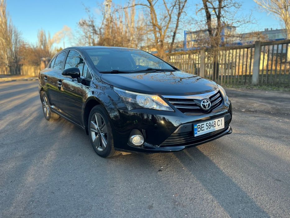 Тойота Авенсіс 2.2 автомат