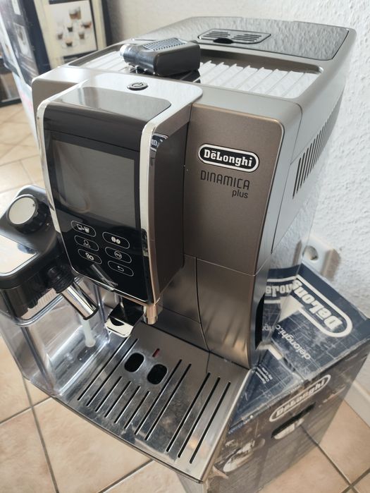 Кавомашина Delonghi Dinamica Plus