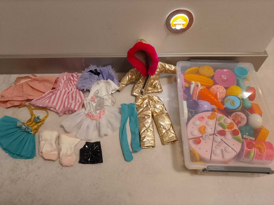 ubranka dla Barbie i lalek