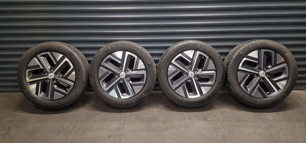 Koła letnie HYUNDAI KONA iX20 ELANTRA 215 55 R17 Michelin 2023