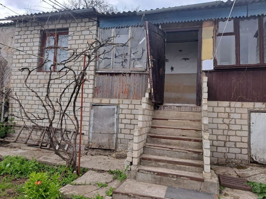 Продам 3 кімнатну квартиру на землі