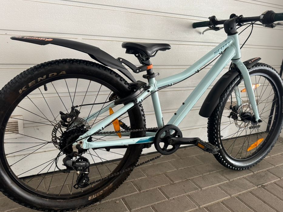 Scott Contenssa Rigid 24 . Kola 24