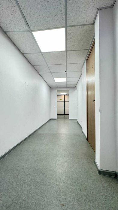 Оренда нежитлового 91,6 м.кв Глибочицька 72 Поділ Окремий вхід