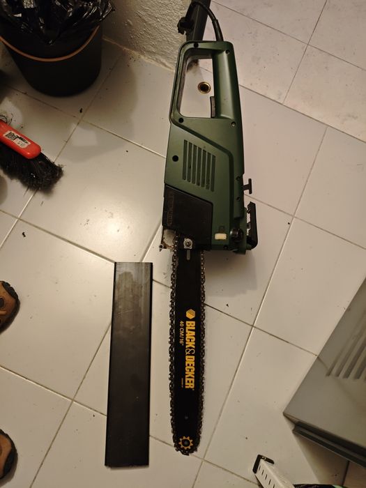 Electroserra Black&Decker  avariada