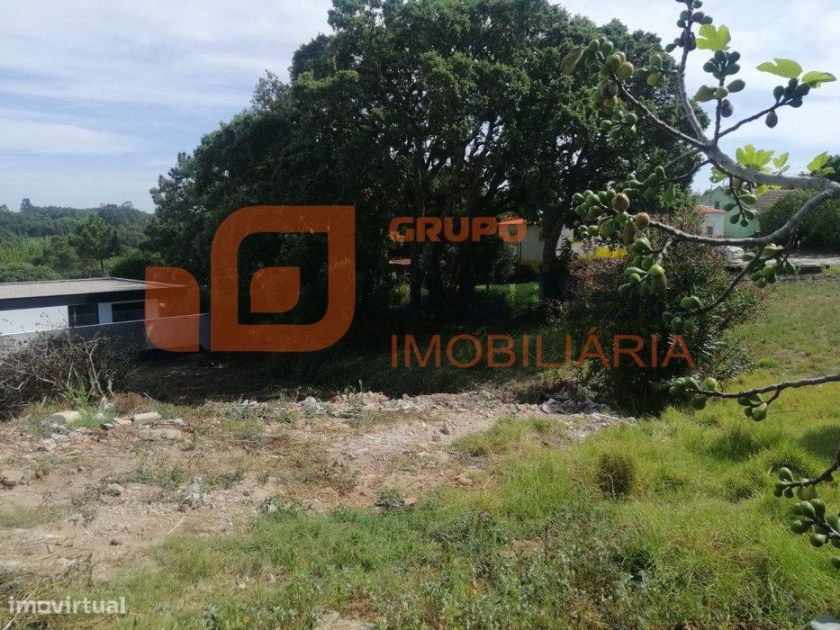 Lote de terreno com viabilidade de construção!!