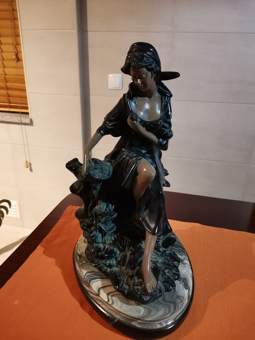 Peça Decorativa em mármore como nova