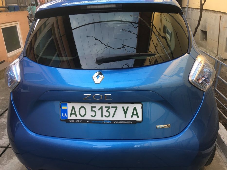 Renault Zoe 
Електрокар 41 квт. 
пробіг 83000 ти