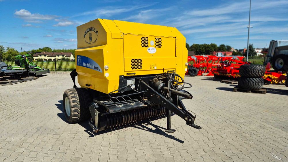 Prasa stałokomorowa New Holland BR6090