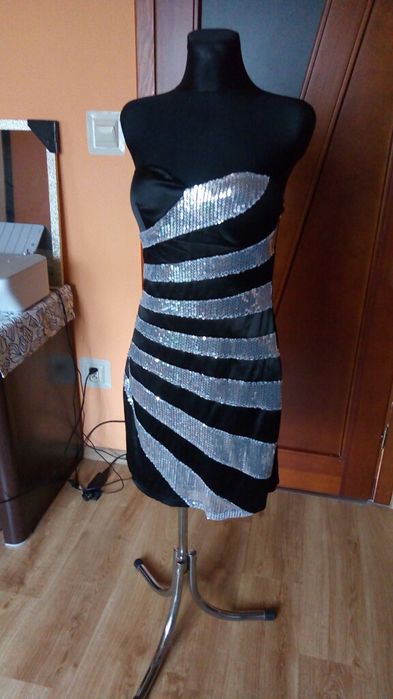 Sukienka błyszcząca