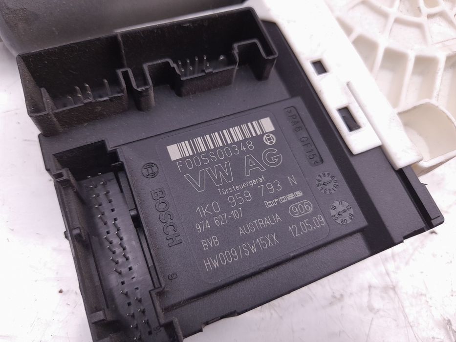 Motor vidro frente esquerdo SEAT Leon (1P1)