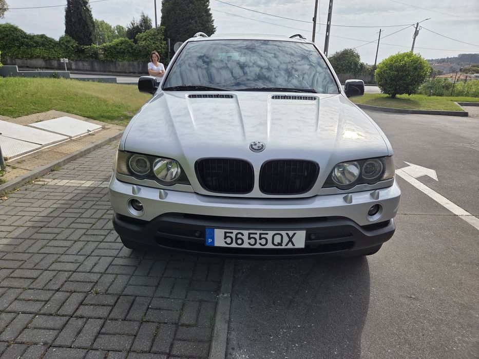Bmw x5 30I  gasolina troco por carro  2 lugares a gasolina