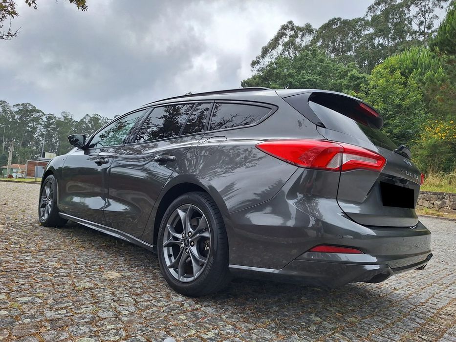 Ford Focus SW 1.0 EcoBoost ST-Line
