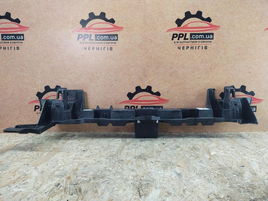 Peugeot 5008 13-17 Усилитель бампера переднего кронштейн