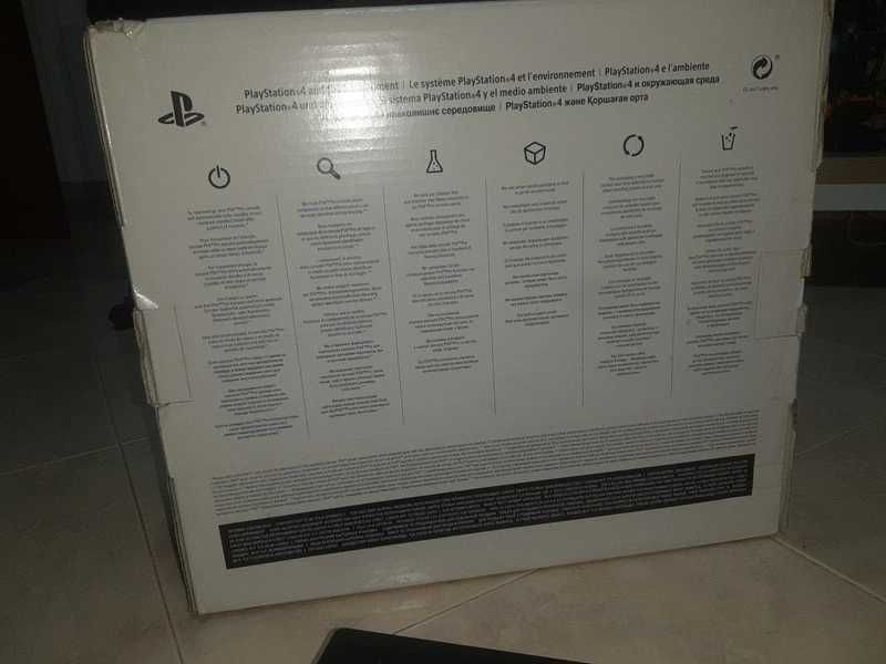 PlayStation 4 – Edição Especial Kingdom Hearts | Consola + 1 Comando