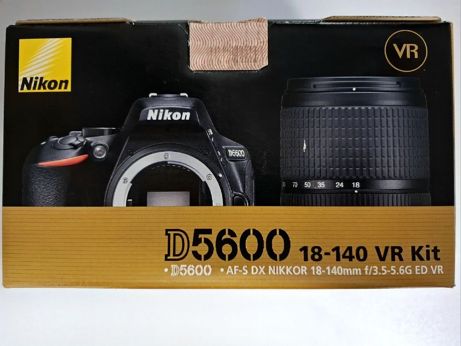 Фотоапарат Nikon D5600 kit 18-140mm VR
