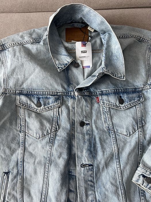 Оригінальна  куртка Levis