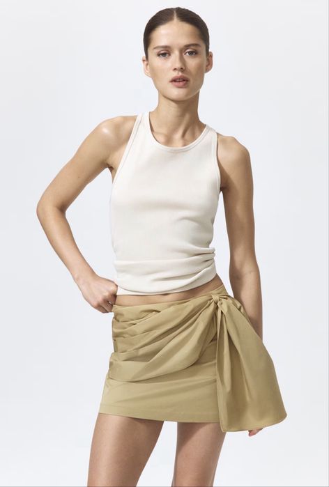 Спідниця H&M бежева з драпіруванням, розмір 40, нова з бірками
