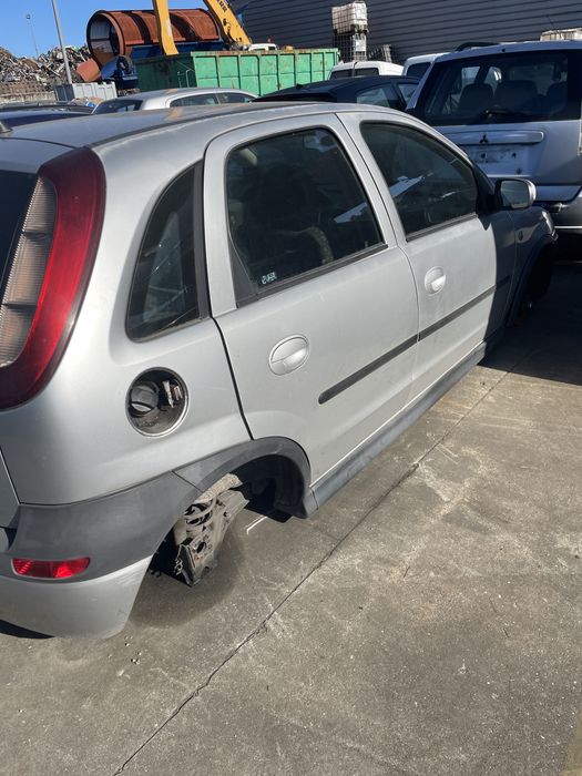 Opel corsa c - viatura para peças