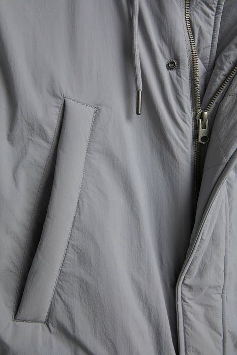 Чоловічий пуховик Zara