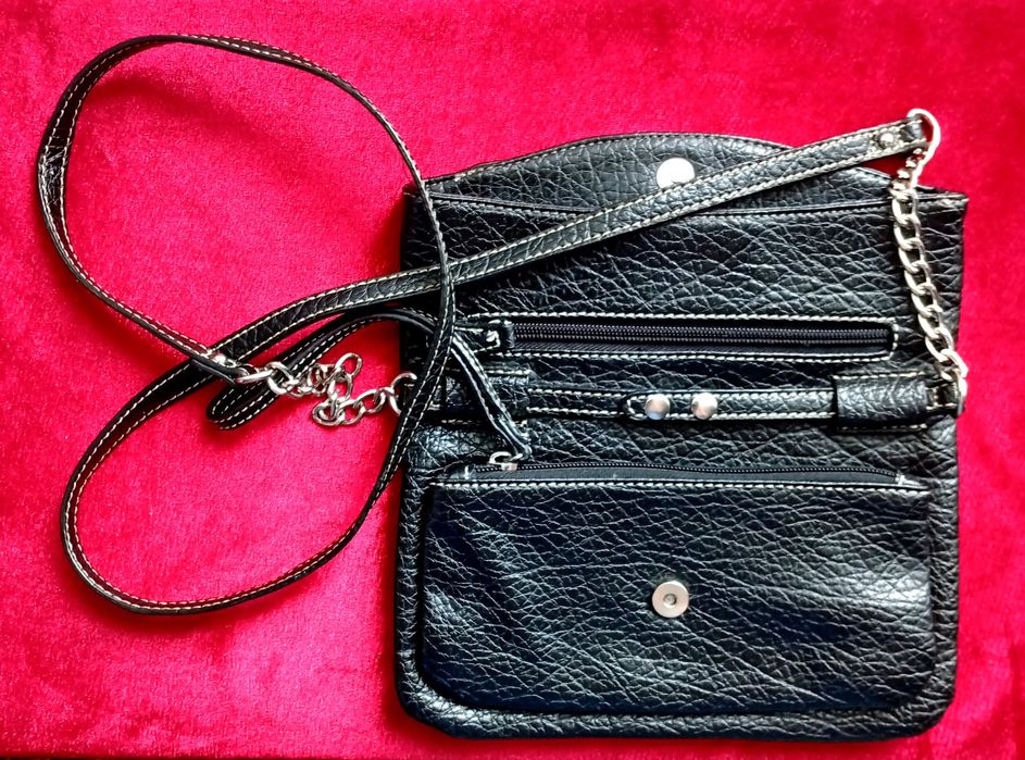 Сумки шкіряні жіночі  через плече Nine West.