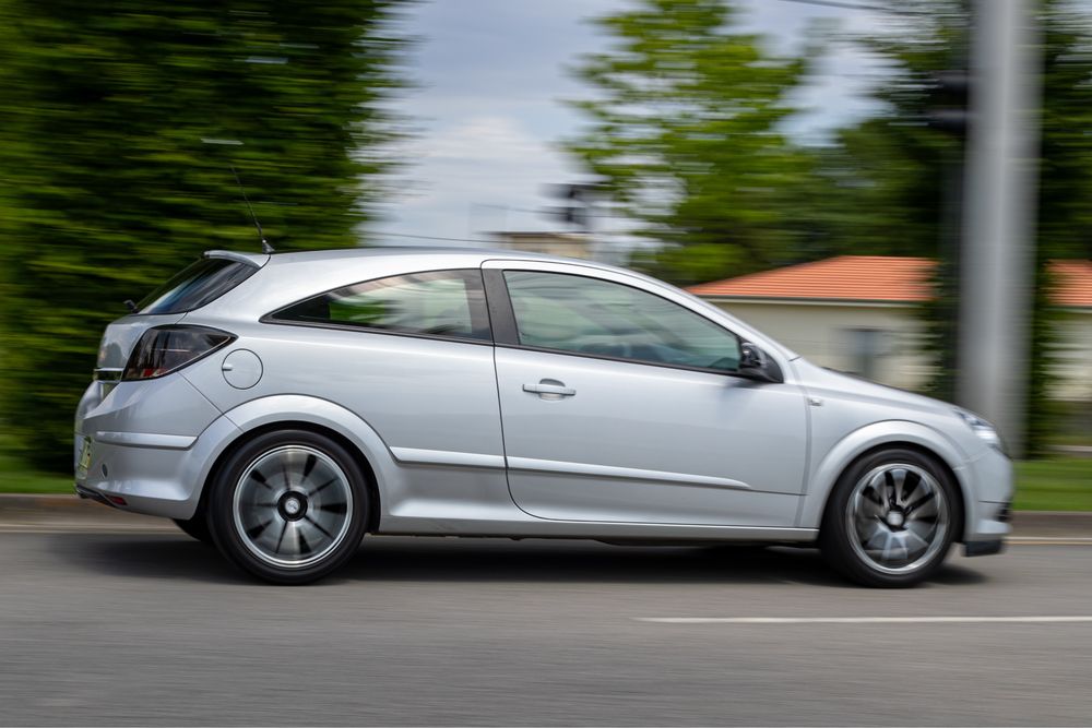 Opel Astra H GTC 1.7 110cv
