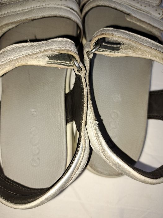 Roz. 35 sandały ECCO białe