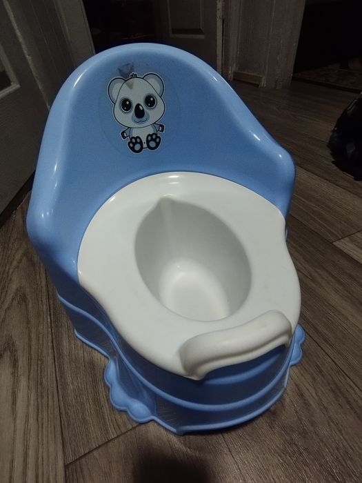 Продам детский горшок