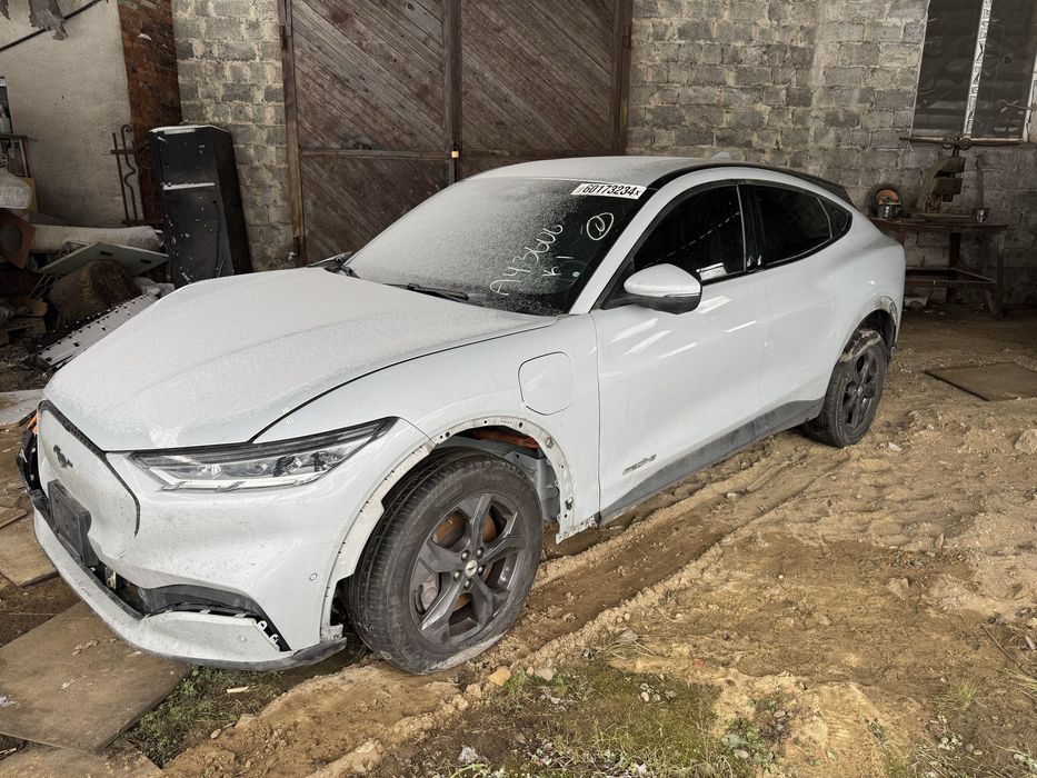 Ford Mustang E-Mach GT Розборка
