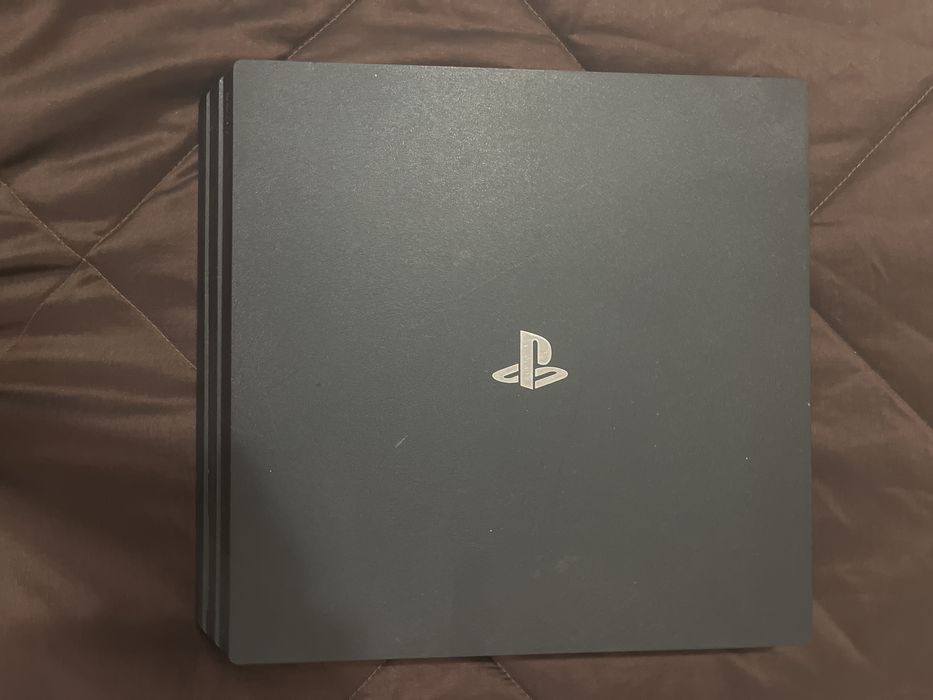 PS4 Pro 1TB  – Excelente Estado