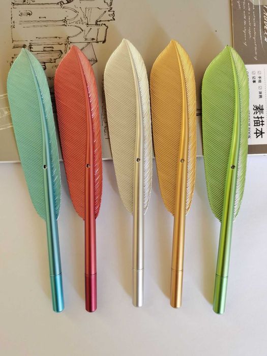 lapiseira com tubo preto