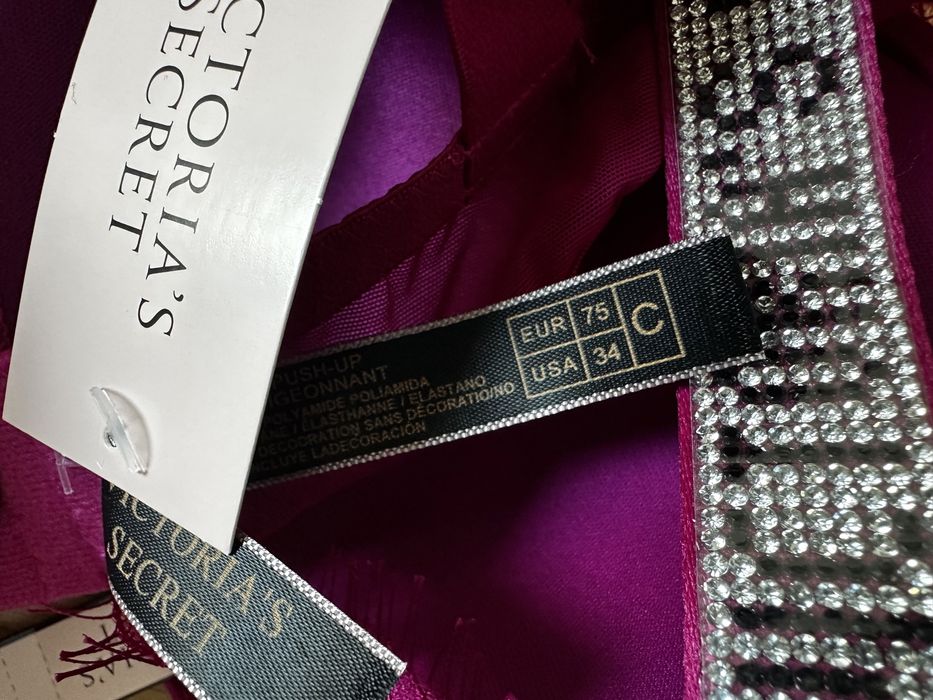 Kmplet bielizny Victoria’s Secret 75C stanik + stringi C75 34C