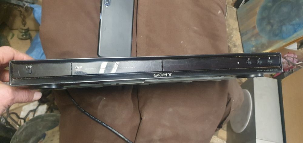 CD pleyer  sony .