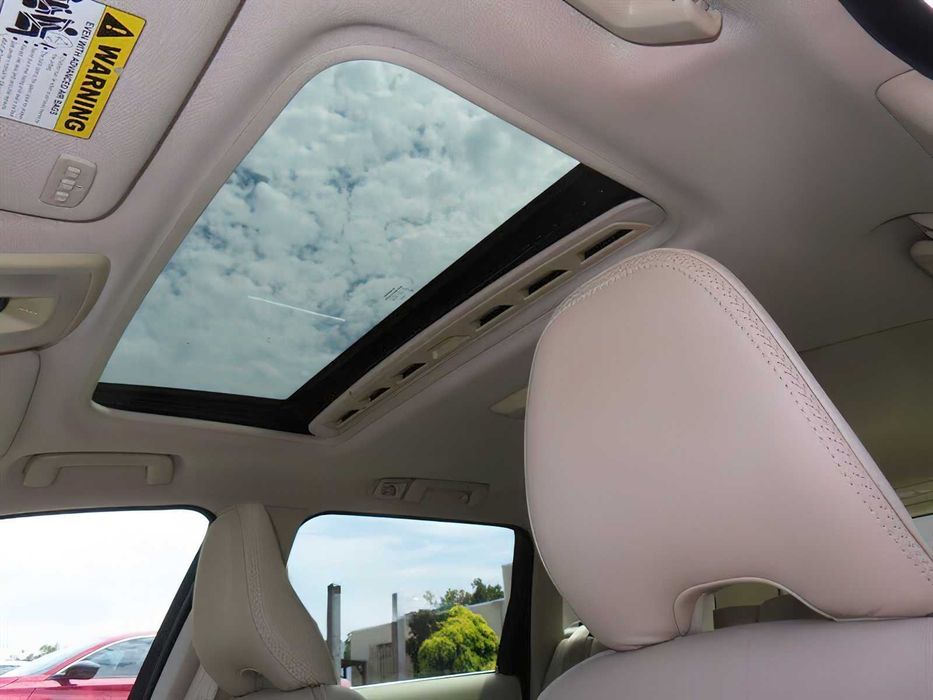 Volvo XC70 T5 Premier      2016