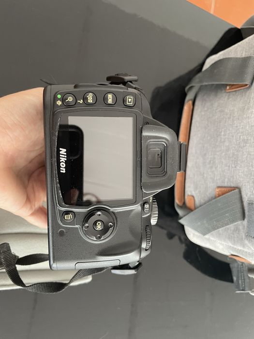 Nikon D60 + Lente 18-55mm + Bolsa