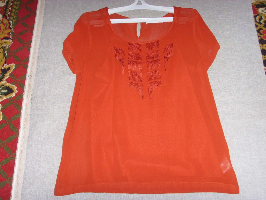 Блузы жен. р.48-52.