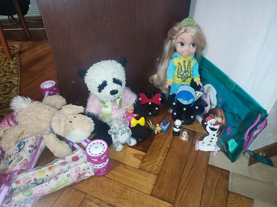 Ціна за все!!!Лот іграшок игрушек для дівчинки для девочки