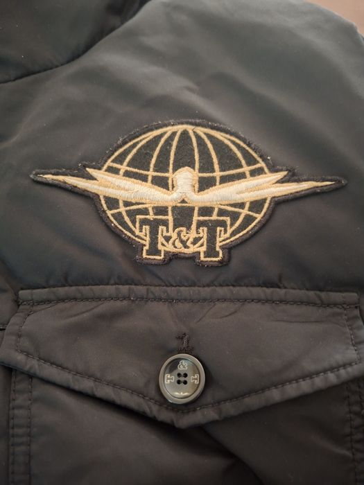 Colete com capuz impermeável