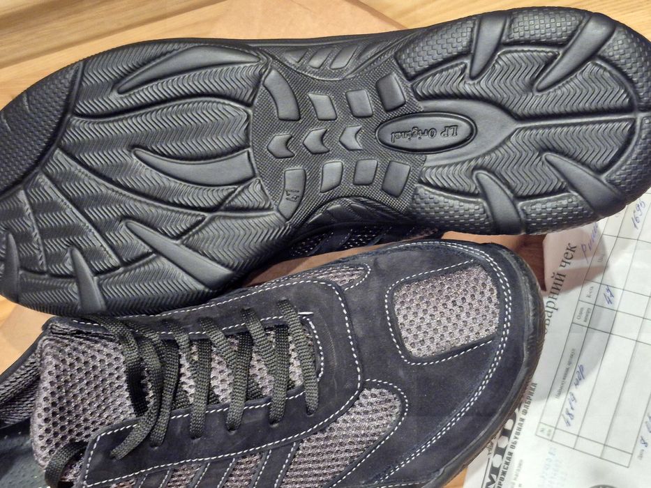 Кроссовки ботинки мужские Berg     47 размер